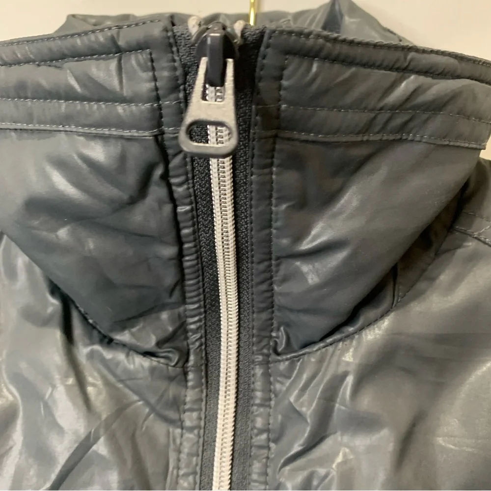 GUESS PREMIUM Gray Quilted Style Jacket - Size 12 Kids